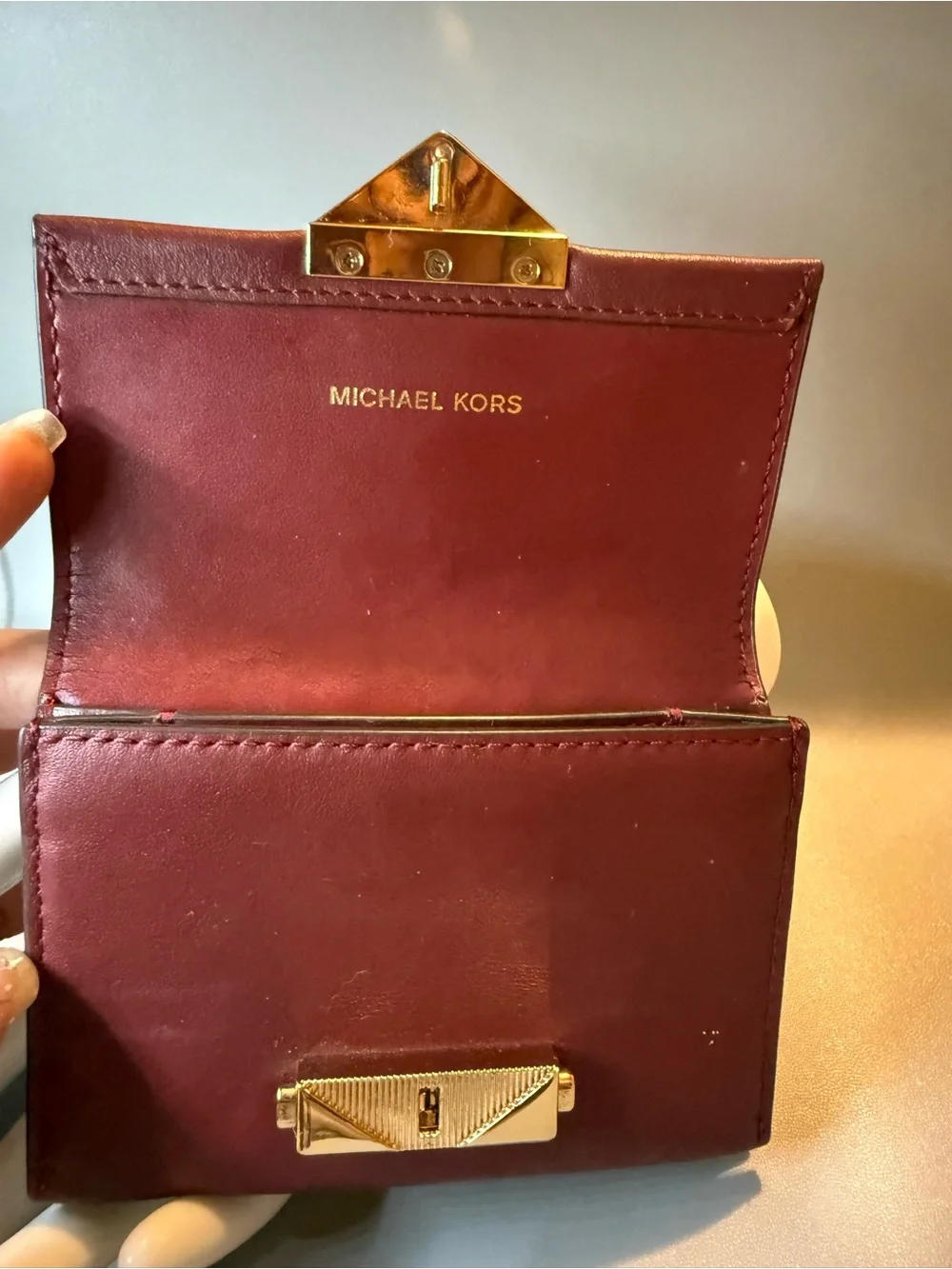 Michael Kors Burgundy Leather Tri-Fold Wallet Gold Turn Lock Coin Pocket 🖤